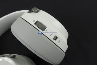 Corsair Virtuoso RGB Wireless 17